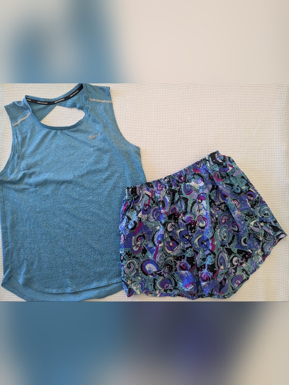 Set Nike Vintage 90's Purple, Teal & Black Abstract Athletic Shorts & Run Shirt